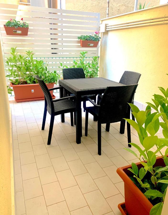 Residence D'azeglio Palermo Esterno foto